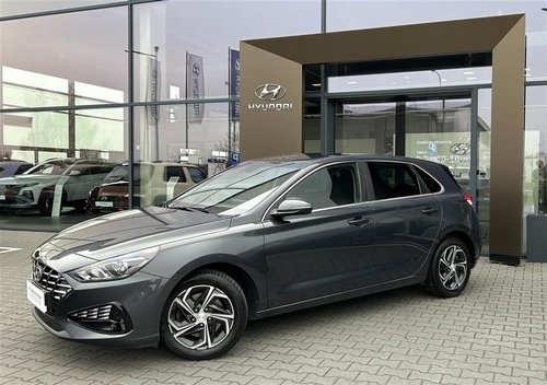 HYUNDAI i30